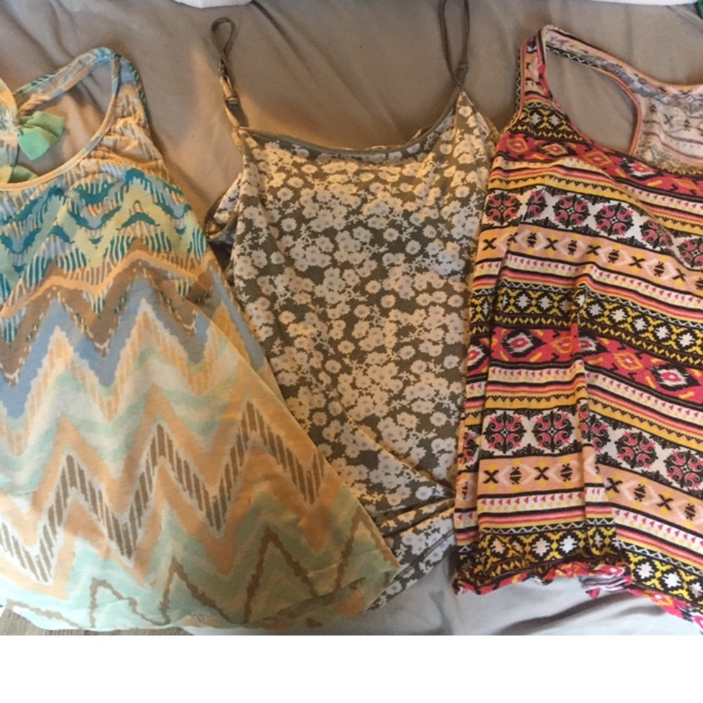 3 medium tanks / camis bundle